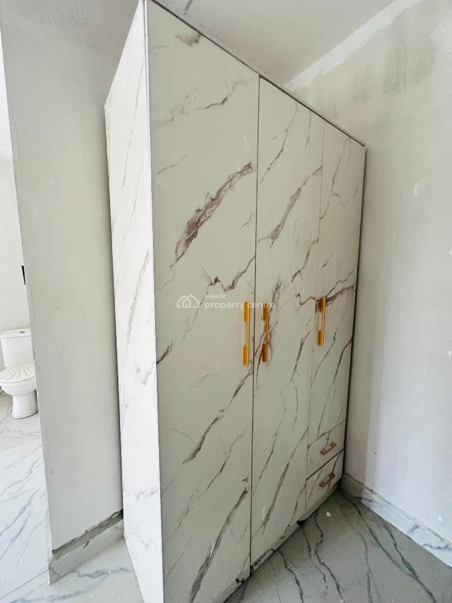 1 Bedroom Apartment, New Road, Lekki, Lagos, Mini Flat (room and Parlour) for Sale
