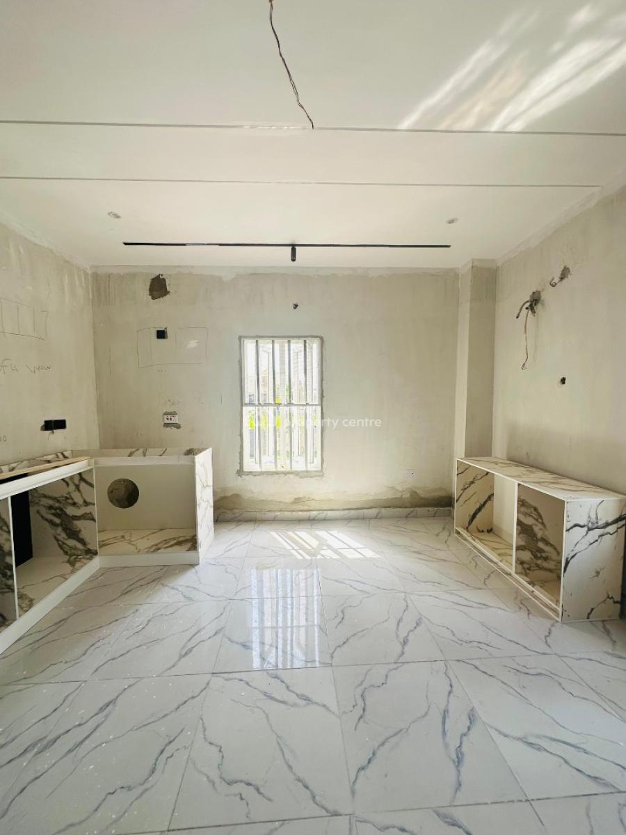 1 Bedroom Apartment, New Road, Lekki, Lagos, Mini Flat (room and Parlour) for Sale
