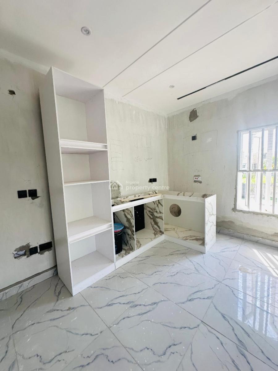 1 Bedroom Apartment, New Road, Lekki, Lagos, Mini Flat (room and Parlour) for Sale