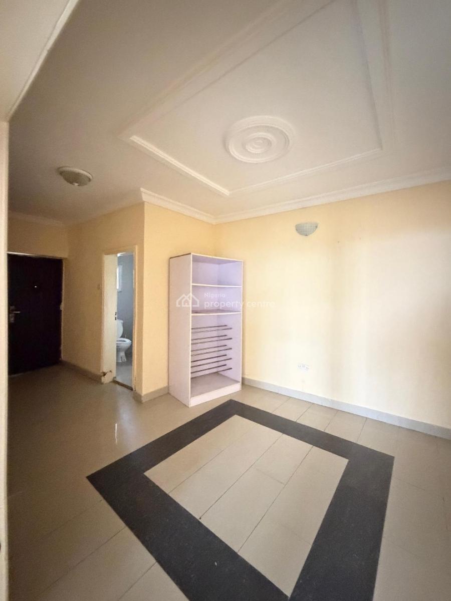 Distress 4 Bedroom Home on 400+sqm Can Park 6 Cars, Megamound, Lekky County, Ikota, Lekki, Lagos, Semi-detached Duplex for Sale