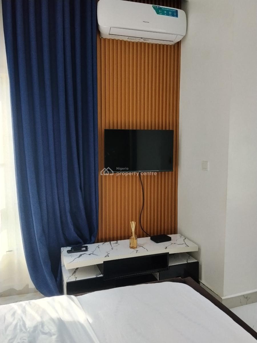 Homely & Well Furnished 3 Bedroom Apartment in a Serene Estate, Ikate, Lekki, Lagos, Flat / Apartment Short Let