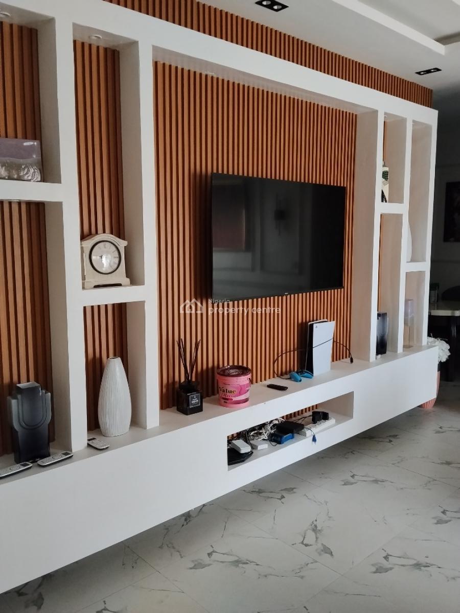 Homely & Well Furnished 3 Bedroom Apartment in a Serene Estate, Ikate, Lekki, Lagos, Flat / Apartment Short Let