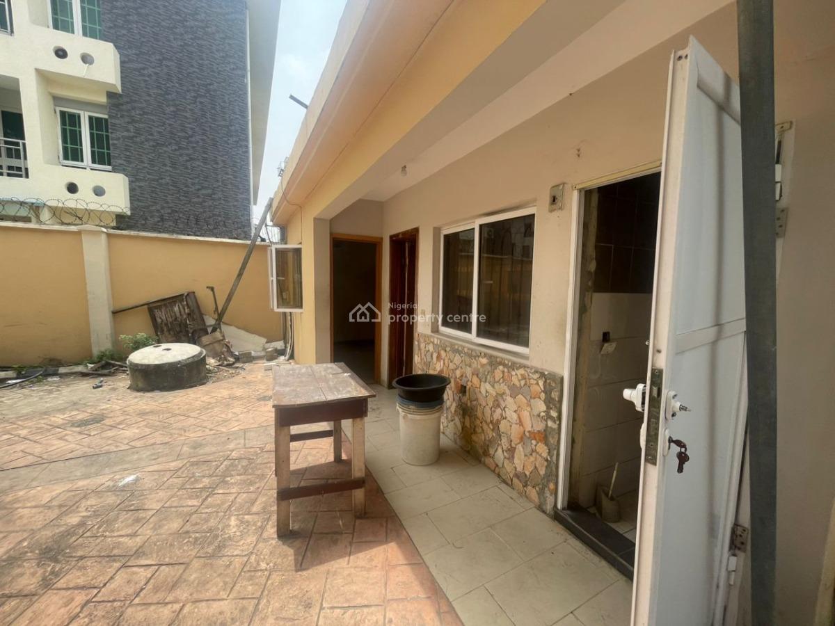 Luxury 5 Bedroom Fully Detached House with 2 Room Service Quarters, Banana Island, Ikoyi, Lagos, Detached Duplex for Rent