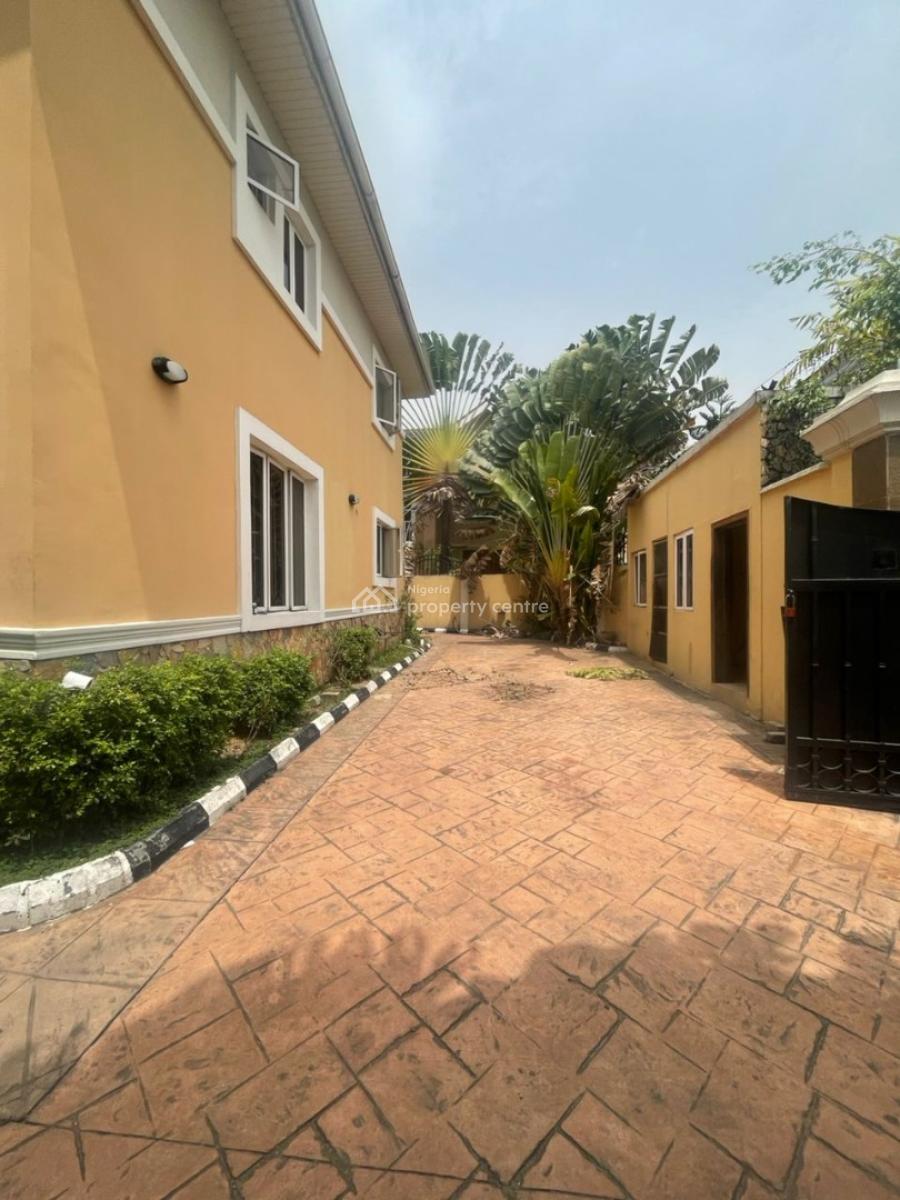Luxury 5 Bedroom Fully Detached House with 2 Room Service Quarters, Banana Island, Ikoyi, Lagos, Detached Duplex for Rent