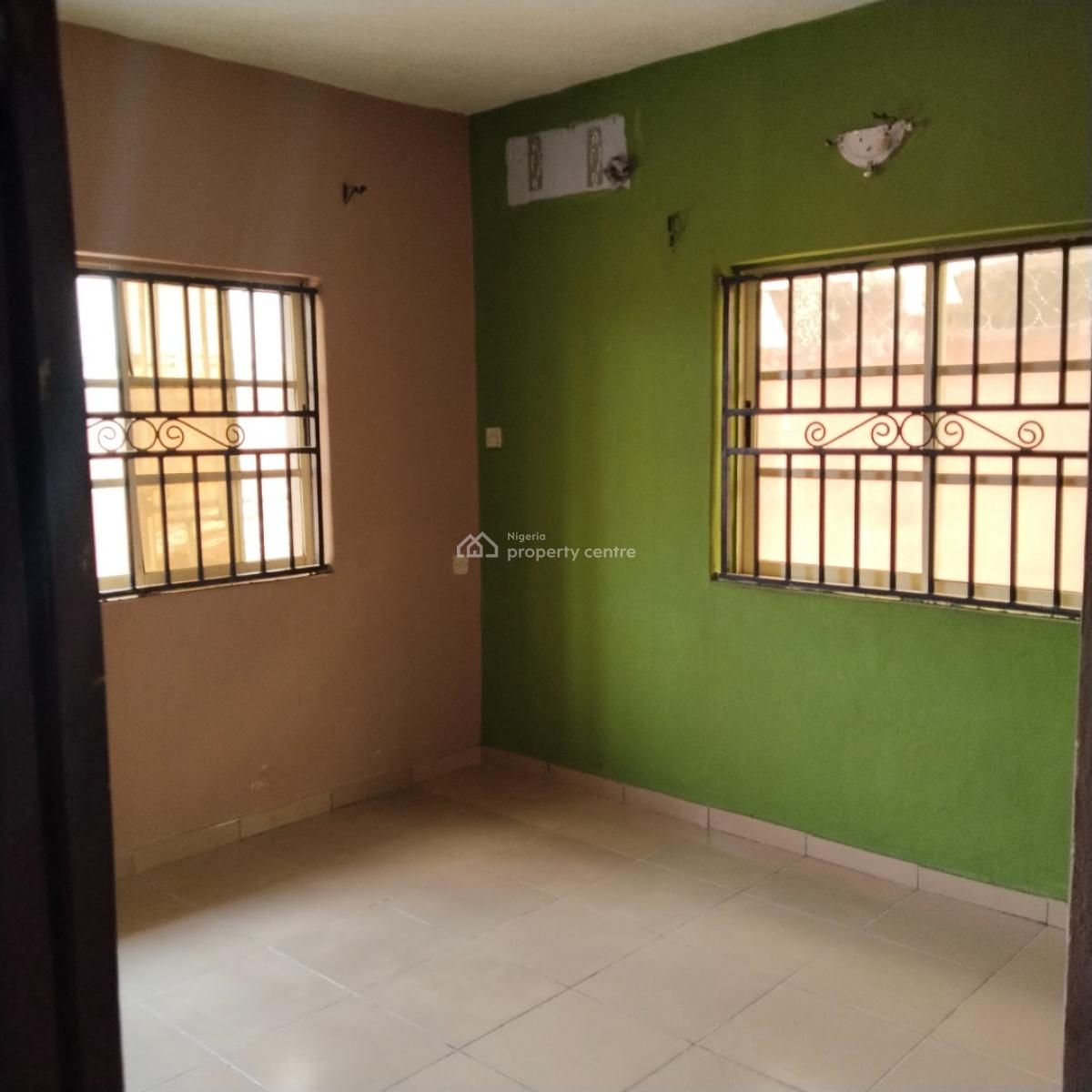 3 Bedroom Flat, Olowora, Magodo, Lagos, Flat / Apartment for Rent