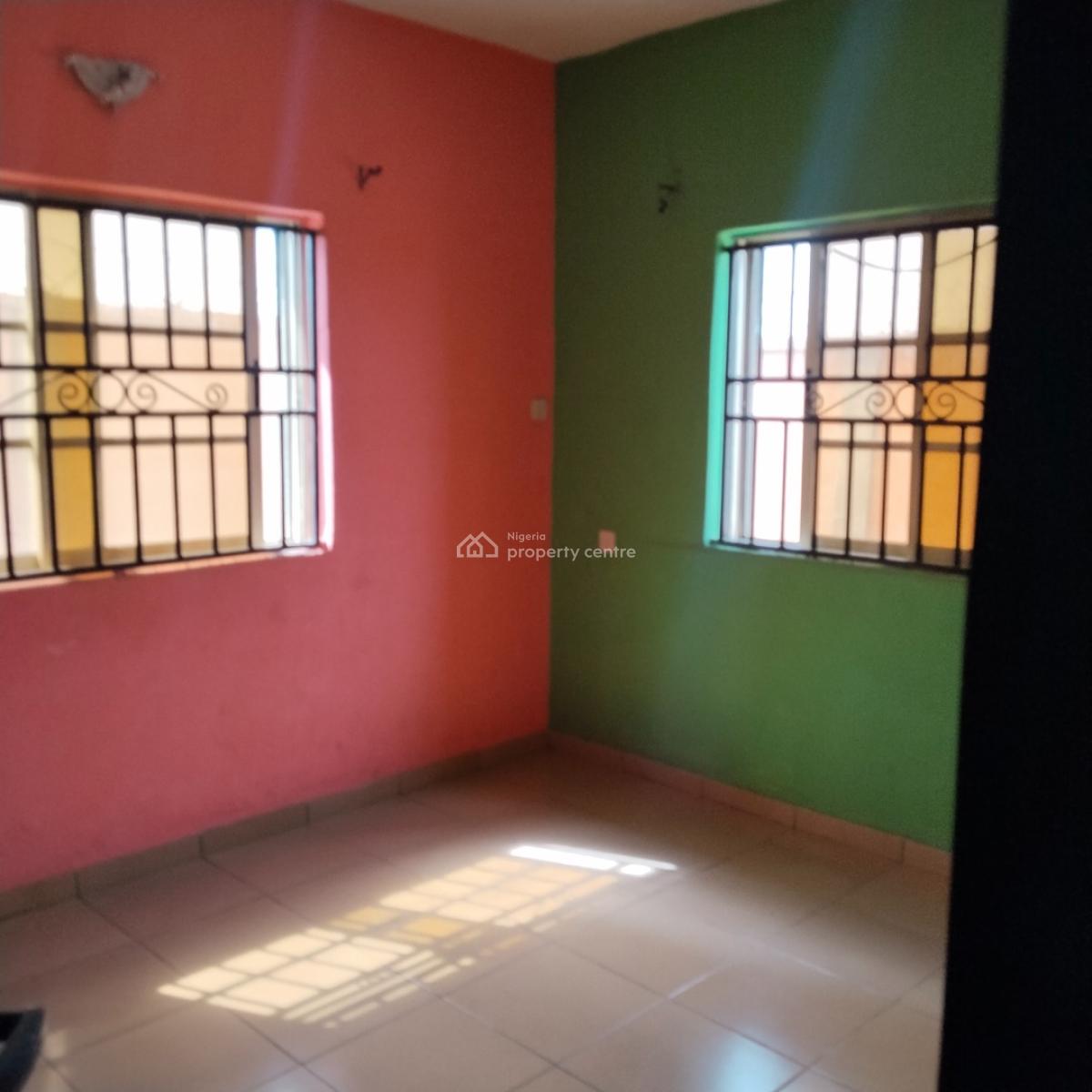 3 Bedroom Flat, Olowora, Magodo, Lagos, Flat / Apartment for Rent
