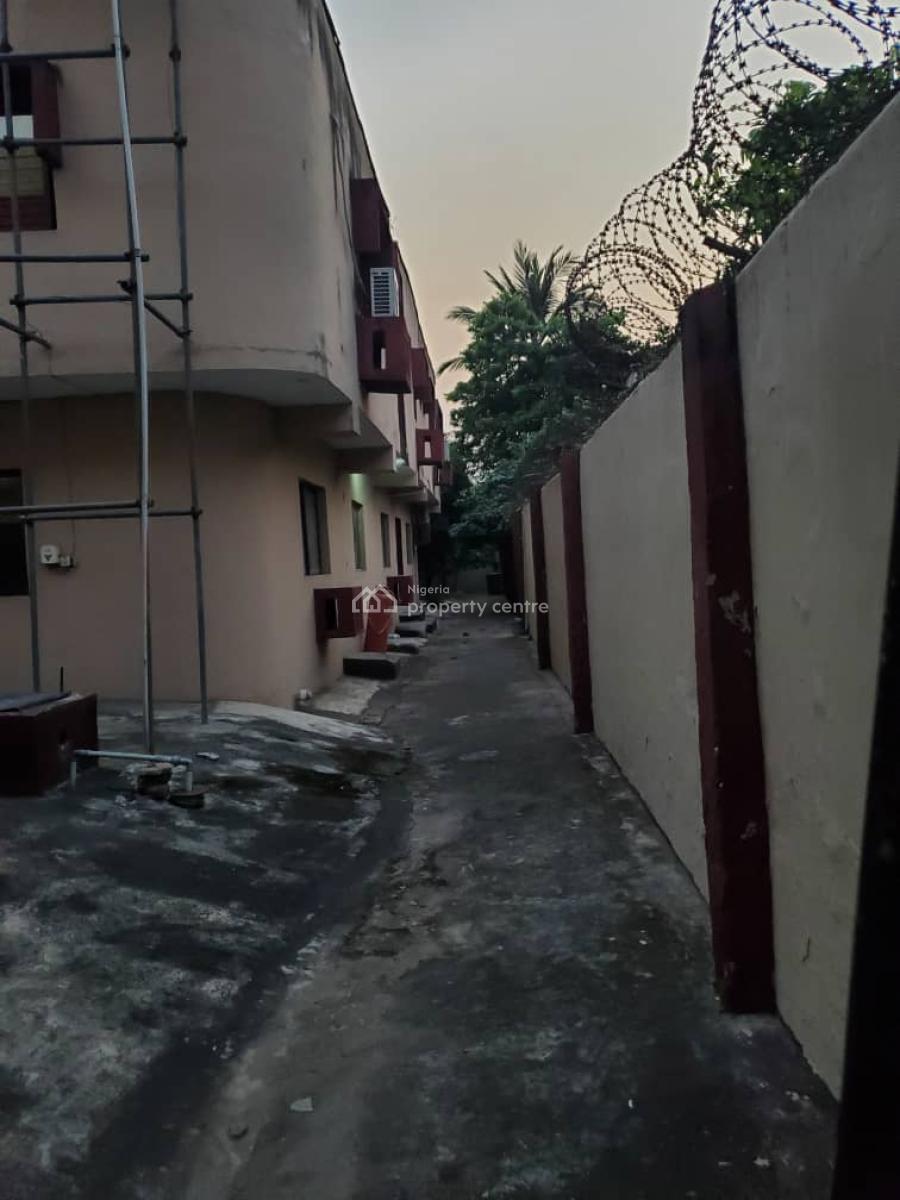 Massive Luxury Mansion, 203rd 2nd Avenue, Festac, Amuwo Odofin, Lagos, House for Sale