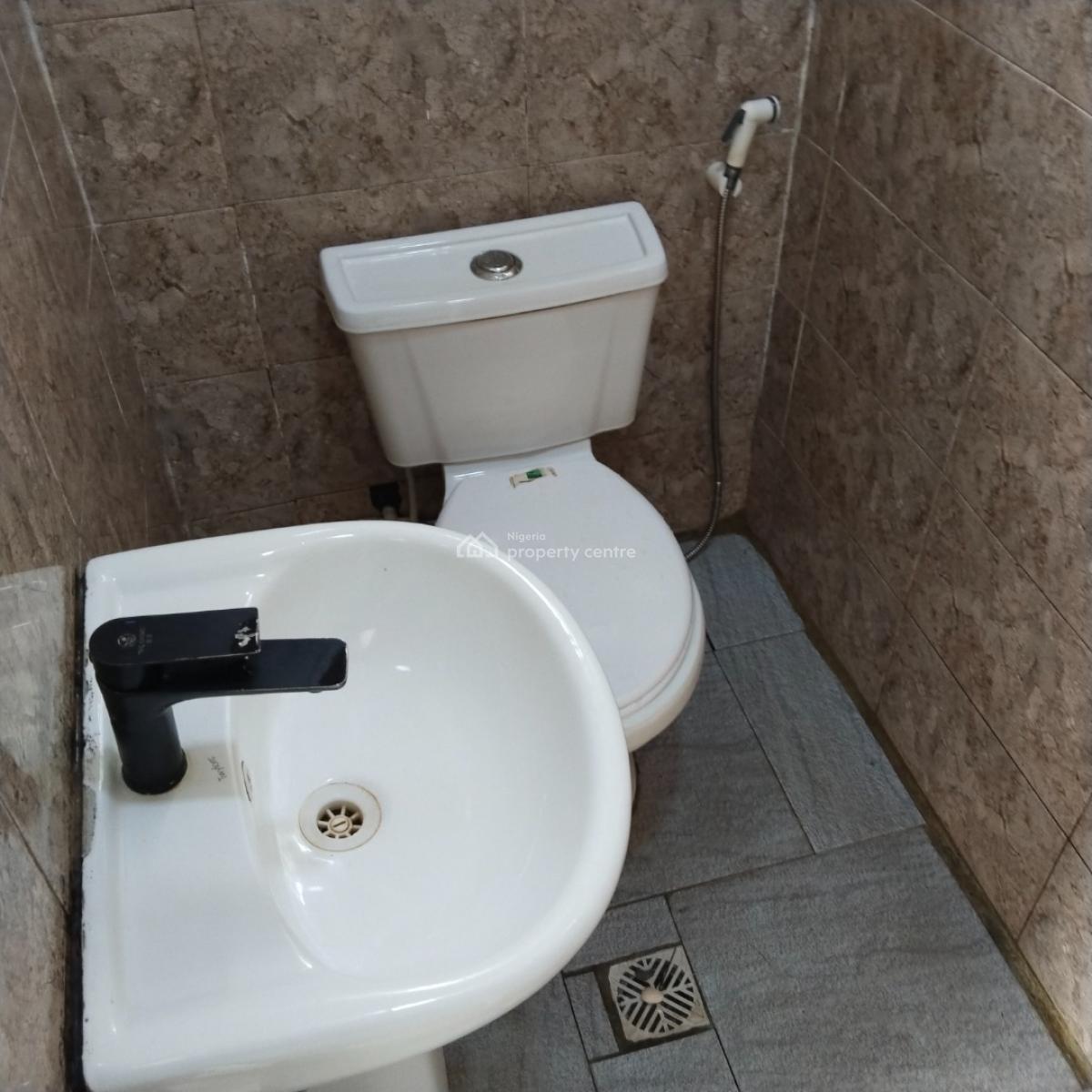 Modern 2 Bedroom Flat, Olowora, Magodo, Lagos, Flat / Apartment for Rent