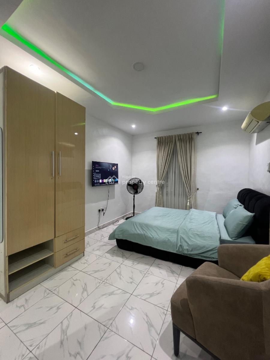 Studio Apartment in a Serene Environment, Jibowu, Yaba, Lagos, Self Contain (single Rooms) for Rent
