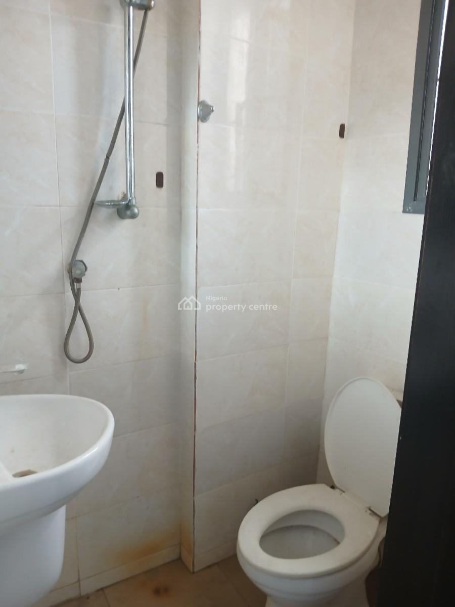 Spacious Bq, Oral Estate, Lekki Phase 2, Lekki, Lagos, Self Contain (single Rooms) for Rent