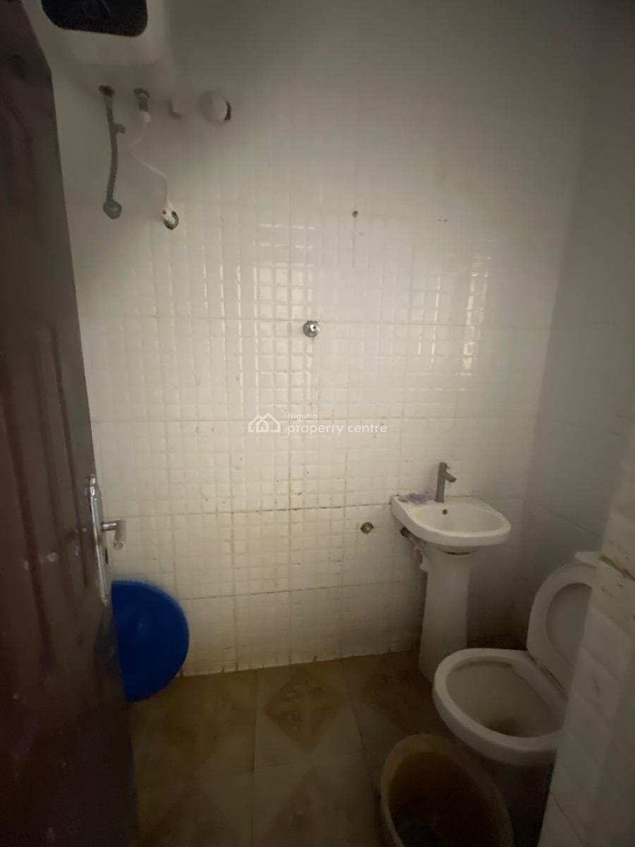 Luxury 2 Bedroom Upstairs 4 in a Beautiful Compound, Ado, Ajah, Lagos, House for Rent