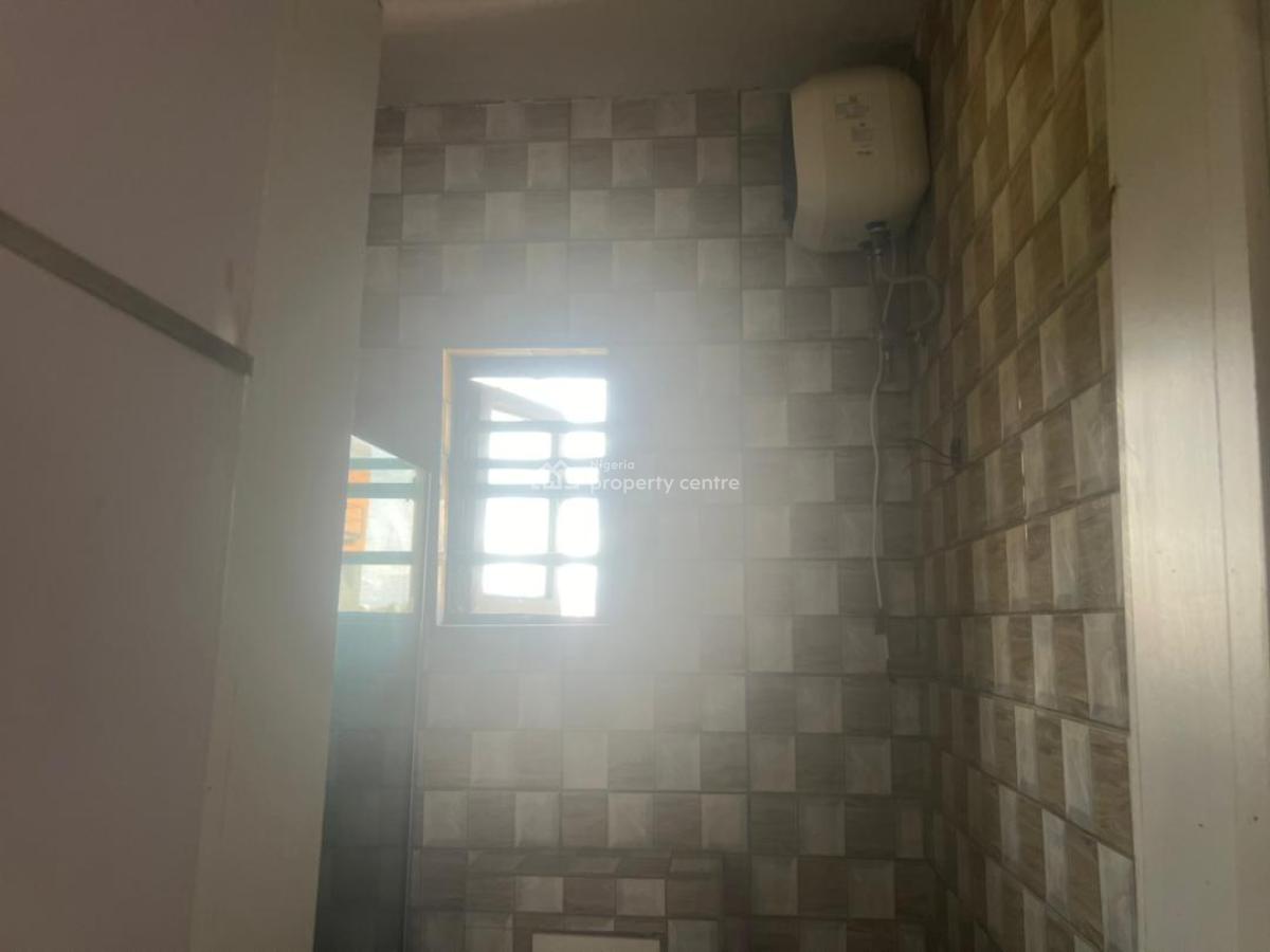 Spacious Mini Flat; Room and Parlor, Chevron, Lekki, Lagos, Flat / Apartment for Rent