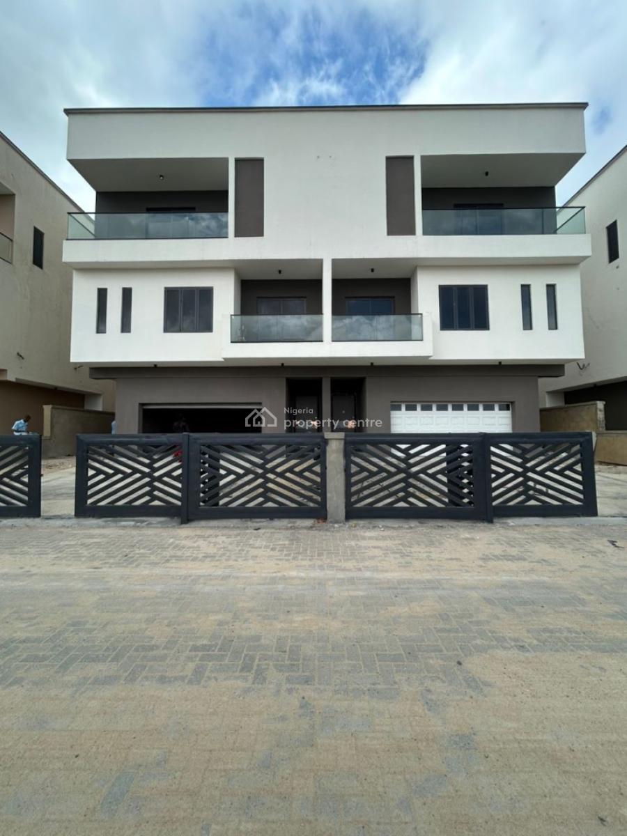 4 Bedroom Semi-detached Duplex with Bq in Lekki, Surulere, Lagos, Semi-detached Duplex for Sale