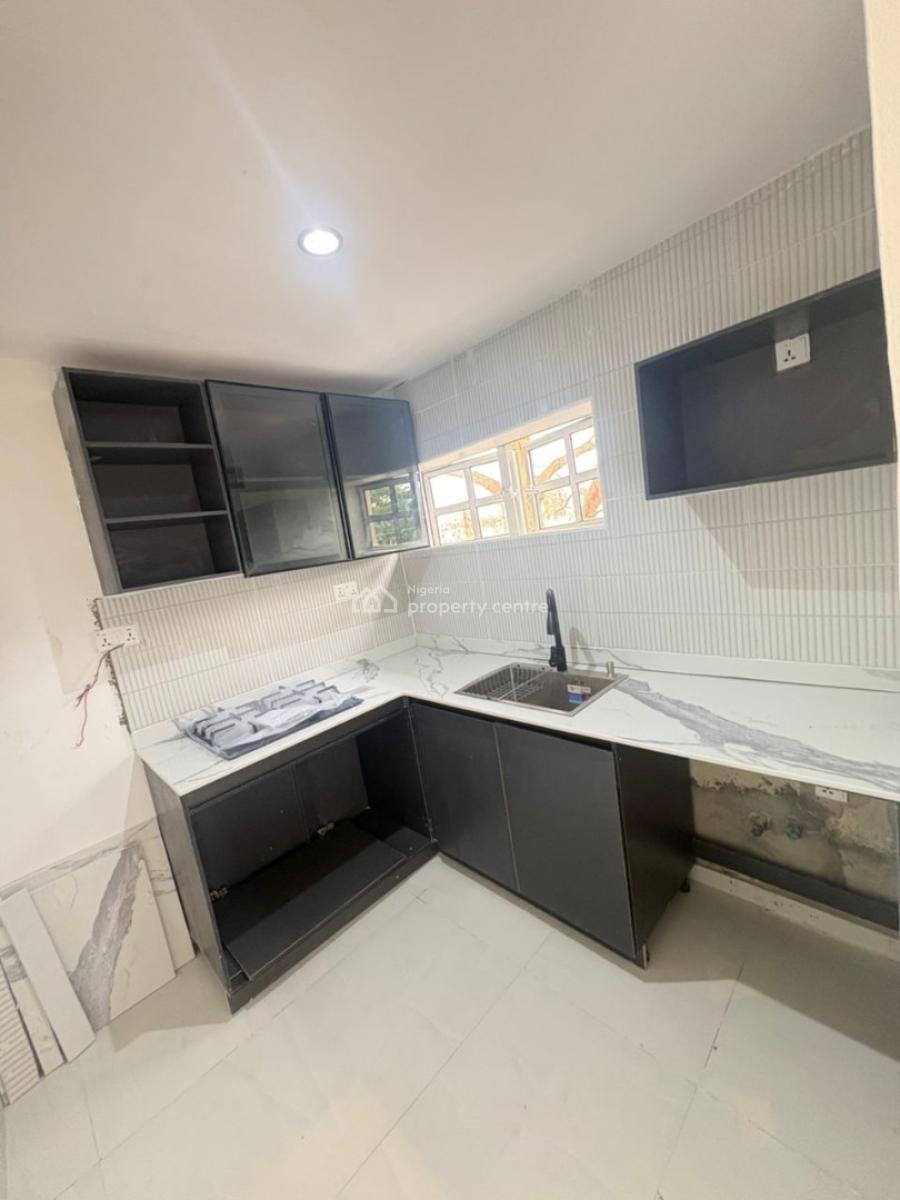 Newly Renovated 1-bedroom Building, Oniru, Victoria Island (vi), Lagos, Flat / Apartment for Rent