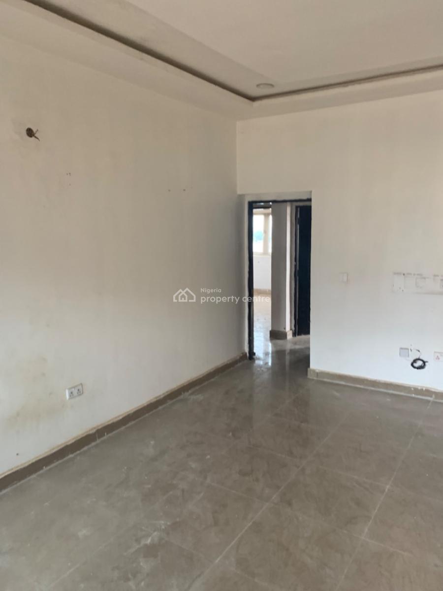Spacious 2 Bedroom Flat on The Third Floor, Wuye, Abuja, Flat / Apartment for Rent