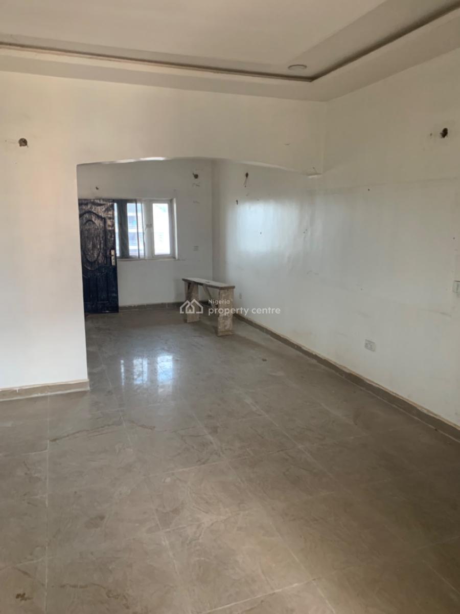 Spacious 2 Bedroom Flat on The Third Floor, Wuye, Abuja, Flat / Apartment for Rent