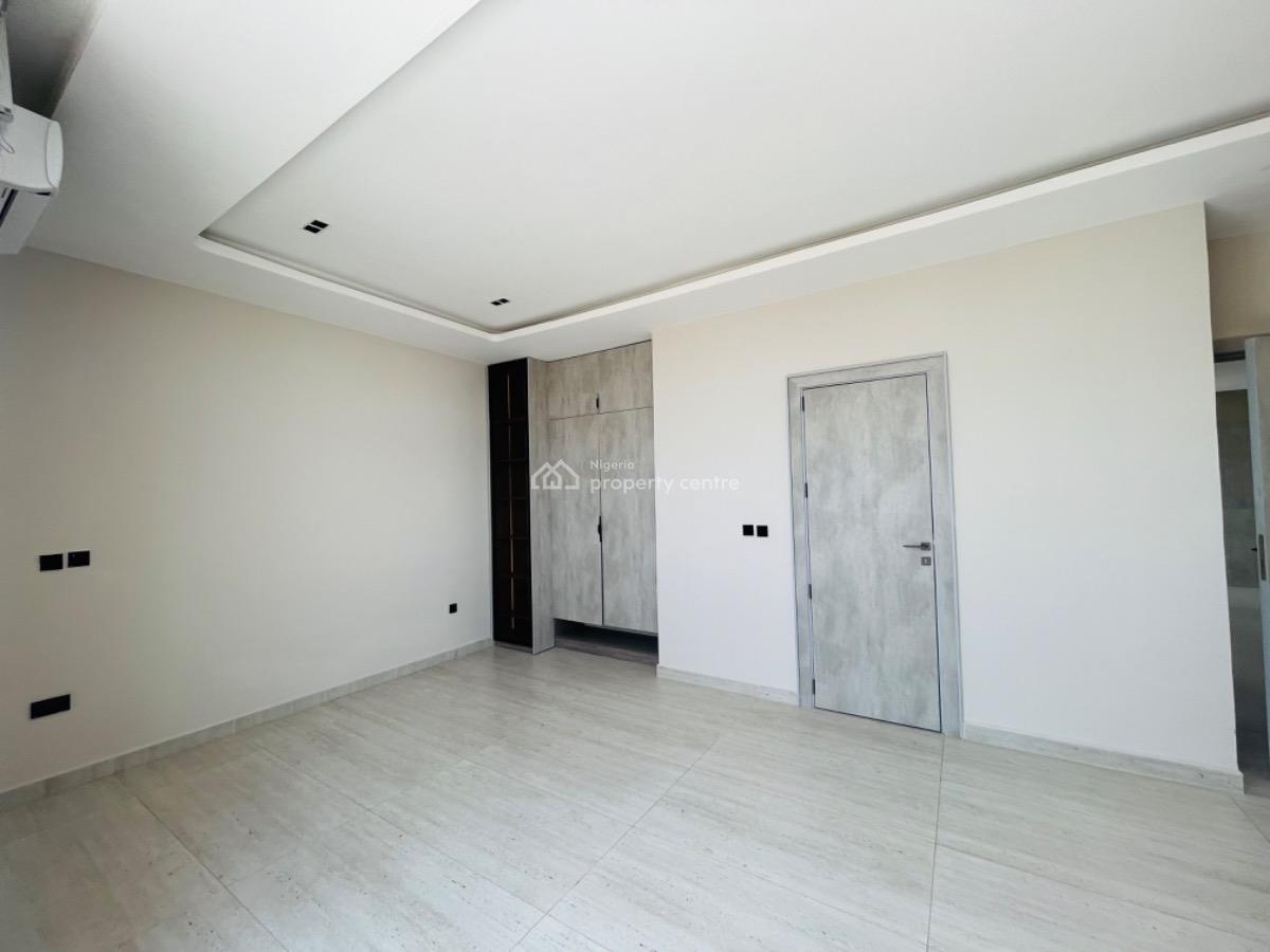 Luxury 2 Bedroom Penthouse Apartment Private Jacuzzi, Off Admiralty Way,lekki Phase 1, Lekki Phase 1, Lekki, Lagos, Flat / Apartment for Sale