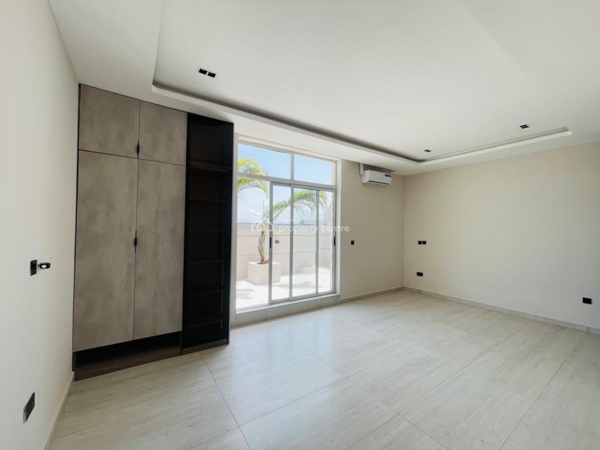 Luxury 2 Bedroom Penthouse Apartment Private Jacuzzi, Off Admiralty Way,lekki Phase 1, Lekki Phase 1, Lekki, Lagos, Flat / Apartment for Sale