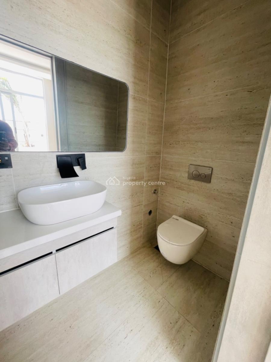 Luxury 2 Bedroom Penthouse Apartment Private Jacuzzi, Off Admiralty Way,lekki Phase 1, Lekki Phase 1, Lekki, Lagos, Flat / Apartment for Sale