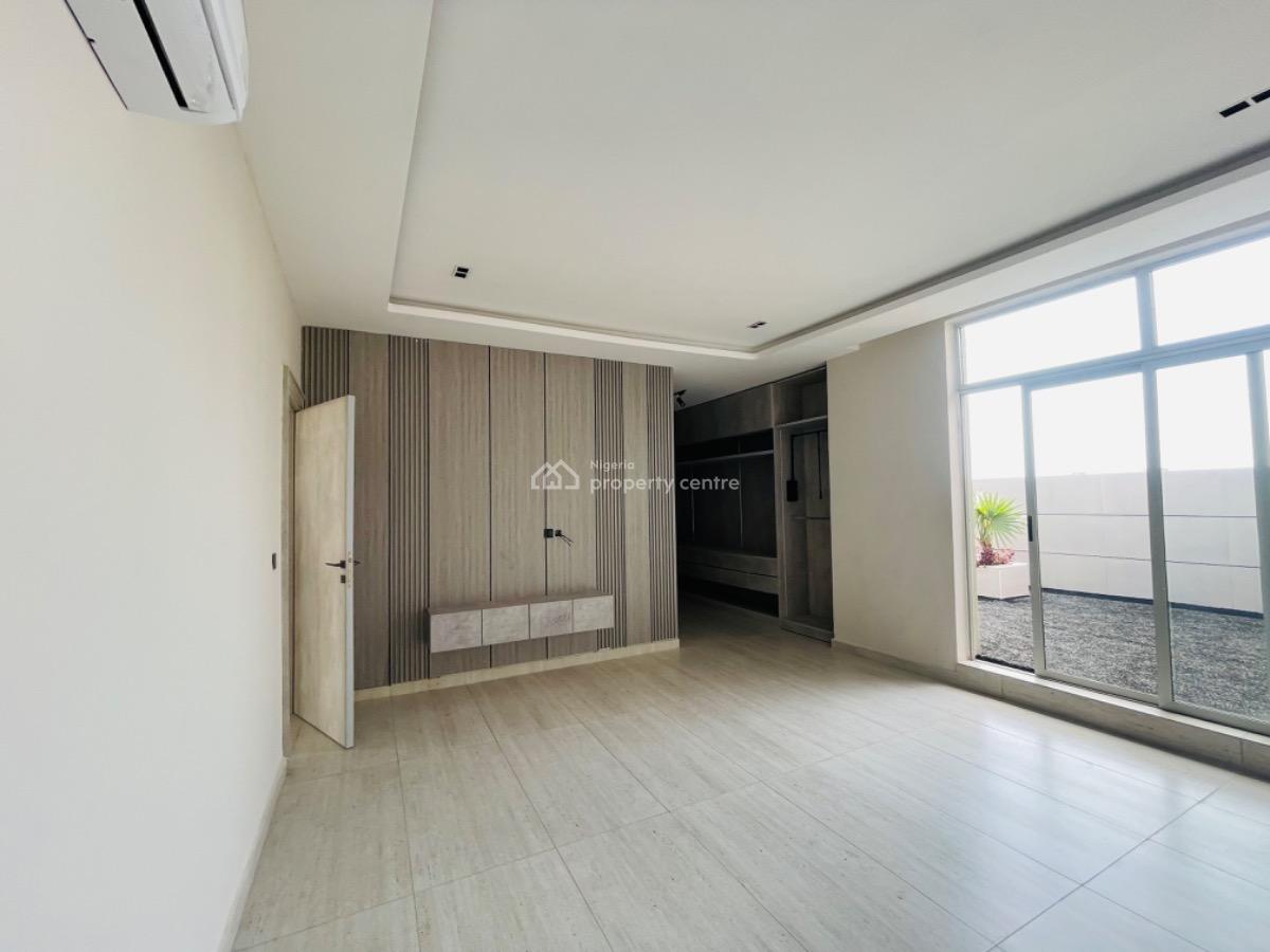 Luxury 2 Bedroom Penthouse Apartment Private Jacuzzi, Off Admiralty Way,lekki Phase 1, Lekki Phase 1, Lekki, Lagos, Flat / Apartment for Sale