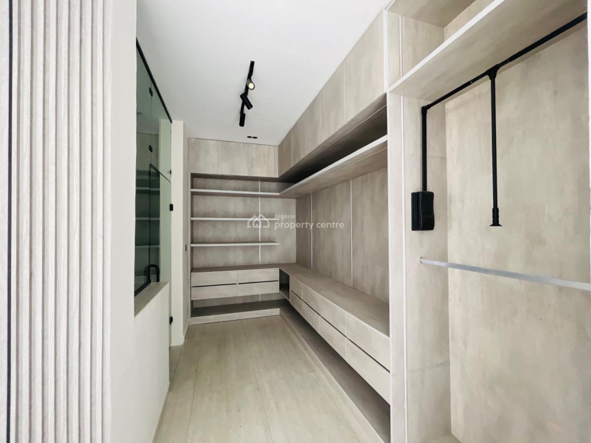 Luxury 2 Bedroom Penthouse Apartment Private Jacuzzi, Off Admiralty Way,lekki Phase 1, Lekki Phase 1, Lekki, Lagos, Flat / Apartment for Sale