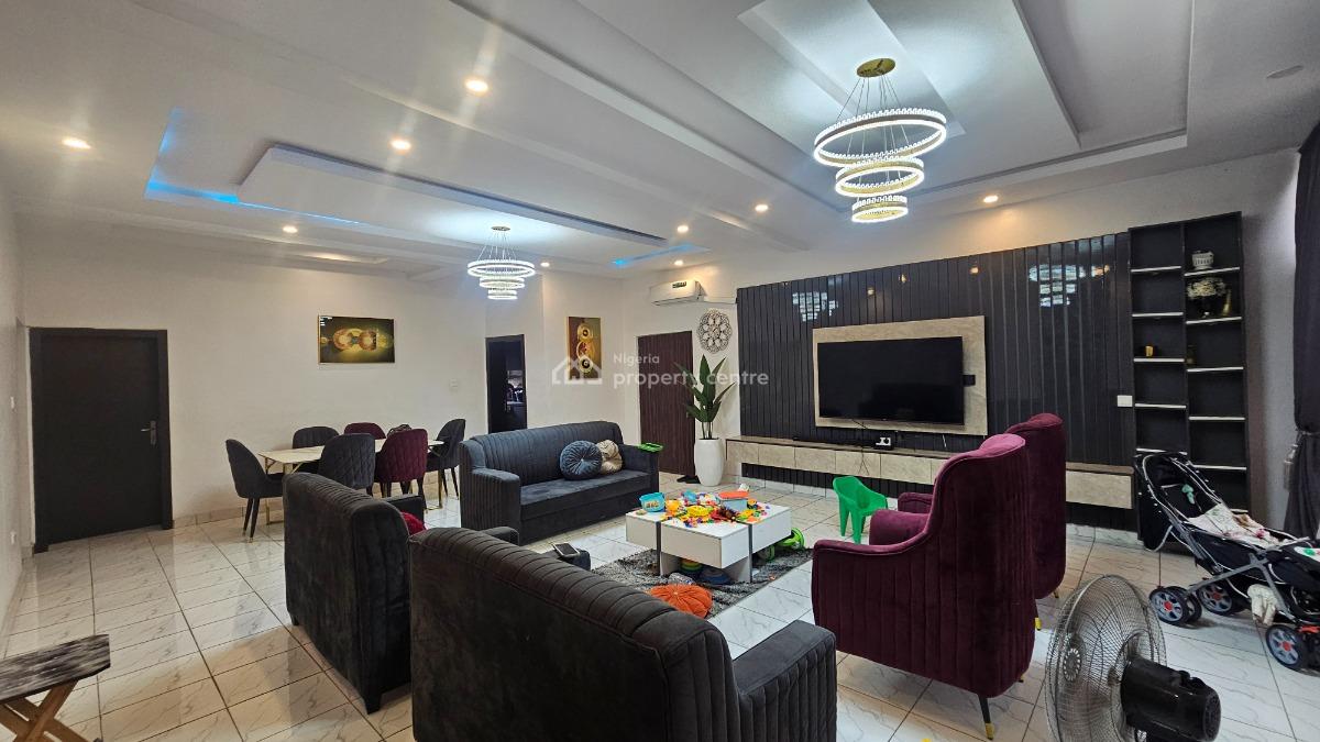 Tastefully Built and Strategically Located 3-bedroom Flat, Molony, Adekunle, Yaba, Lagos, Block of Flats for Sale