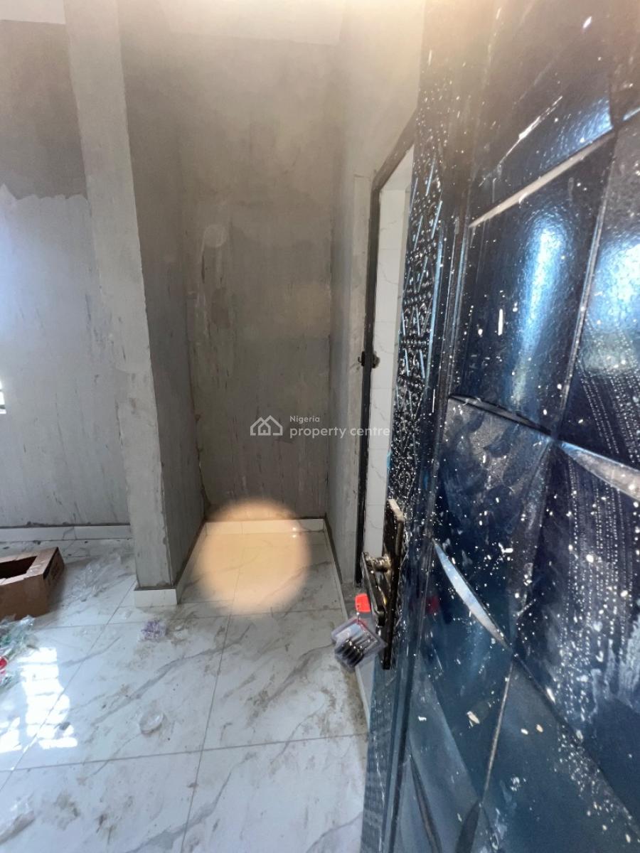 1 Bedroom Flat, Blenco, Sangotedo, Ajah, Lagos, Mini Flat (room and Parlour) for Rent