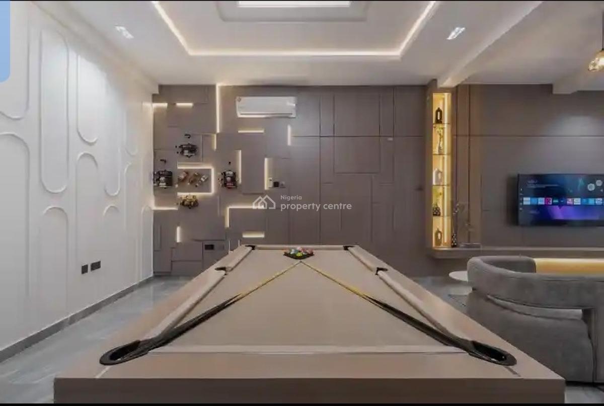 Brand New 2 Bedroom Penthouse with Swimming Pool, Snooker, Gym & Rooft, Right, Lekki Phase 1, Lekki, Lagos, Flat / Apartment Short Let