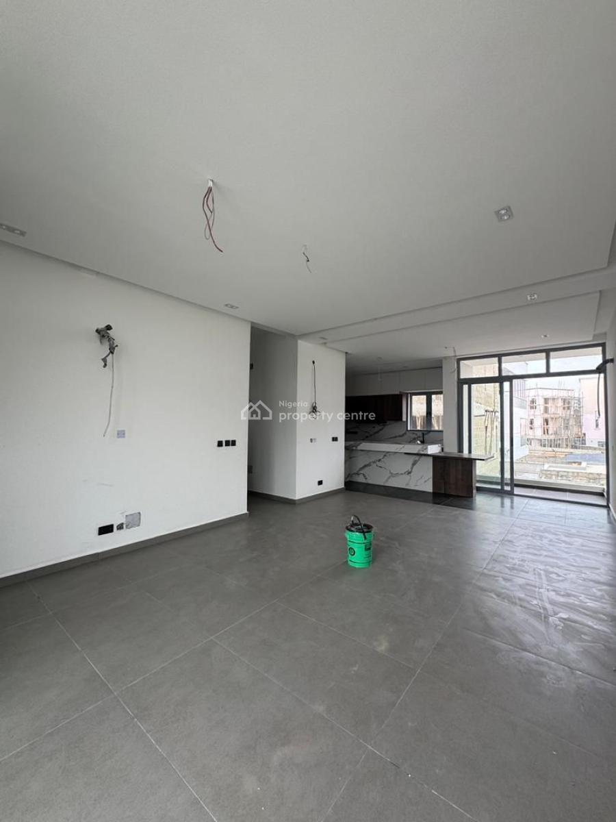 Well Built & Self Compound 3 & 4 Bedroom Terrace Duplex with Bq, Lekki Phase 1, Lekki, Lagos, Terraced Duplex for Sale