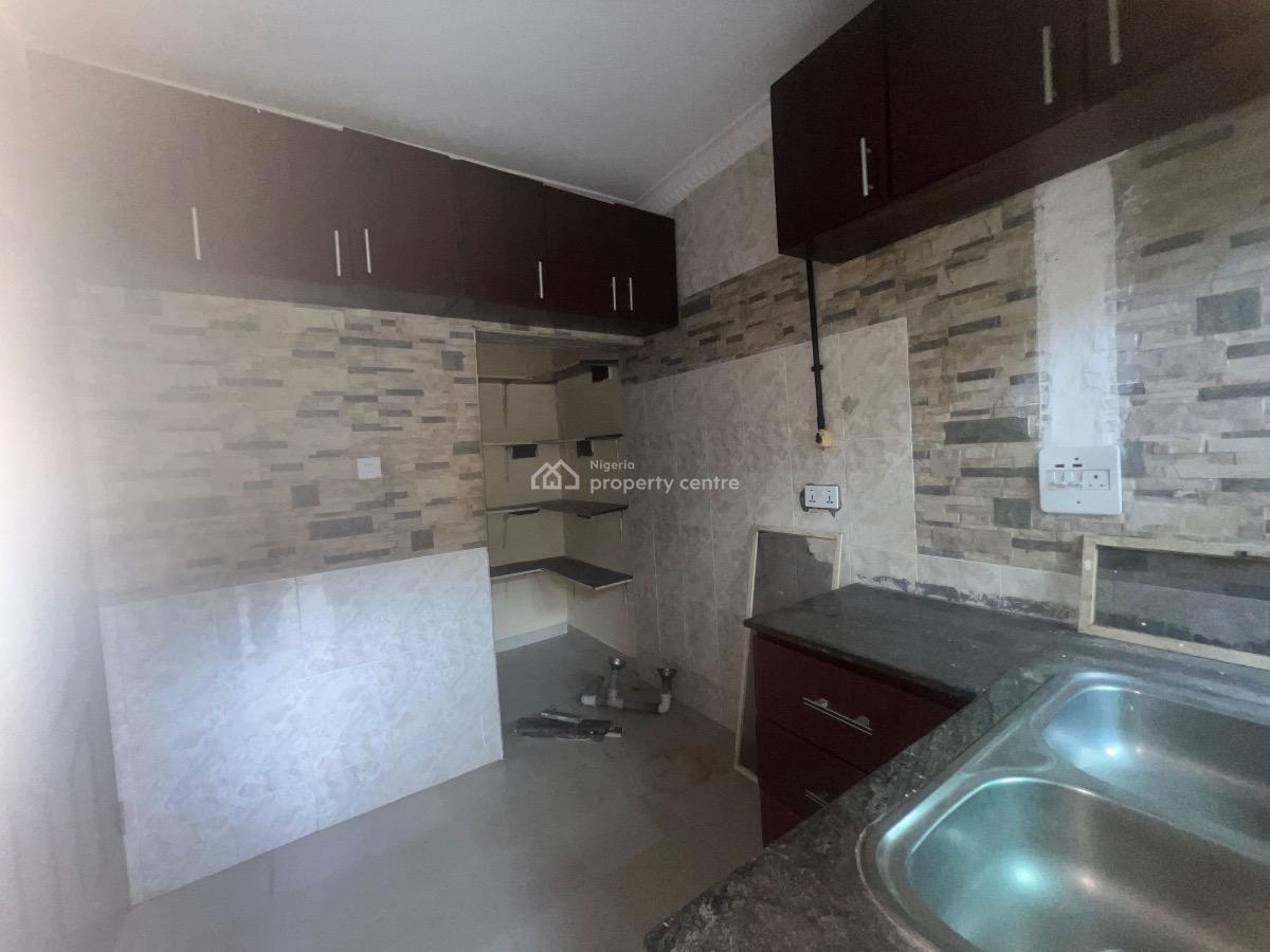 3 Bedroom Flat, in an Estate Beside Blenco, Sangotedo, Ajah, Lagos, Flat / Apartment for Rent