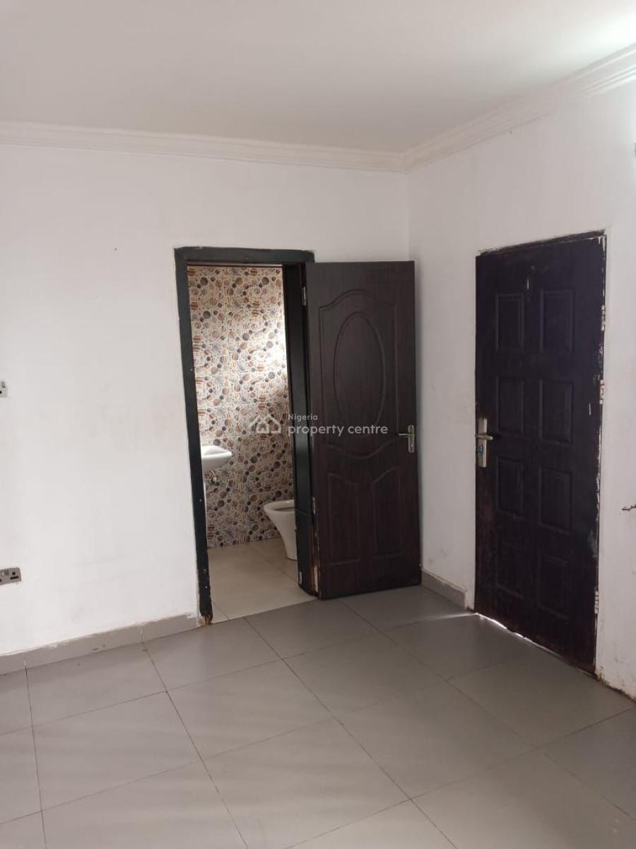 Spacious Self Contain Apartment, John Okafor Estate, Agungi, Lekki, Lagos, Self Contain (single Rooms) for Rent