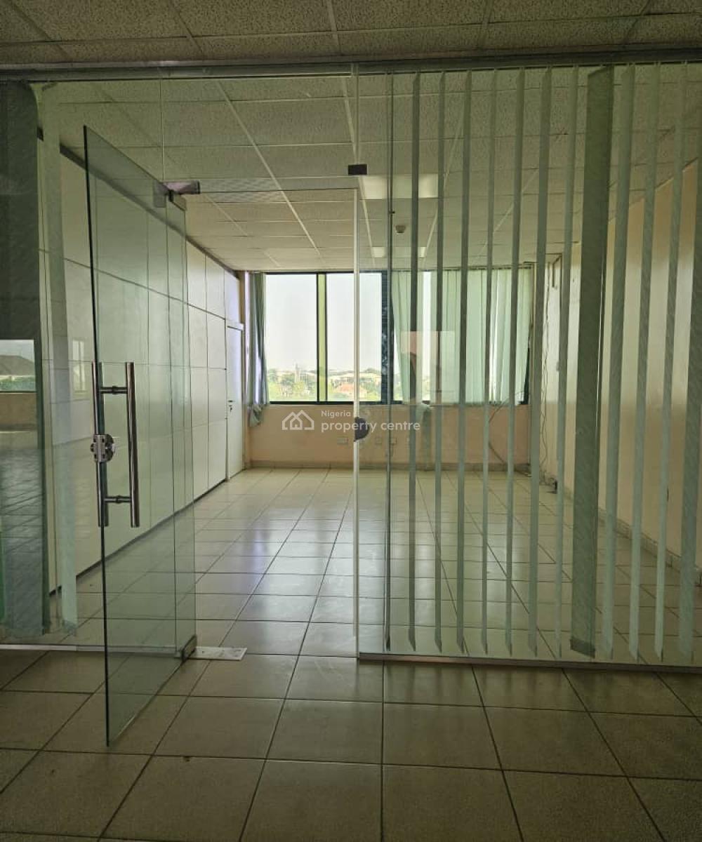 350sqm Open Plan Office Space, Mabushi, Abuja, Plaza / Complex / Mall for Rent