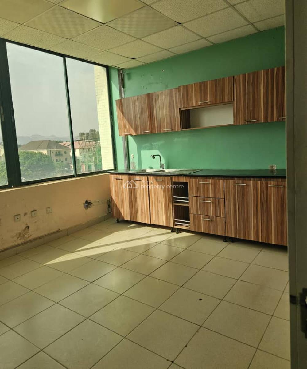 350sqm Open Plan Office Space, Mabushi, Abuja, Plaza / Complex / Mall for Rent