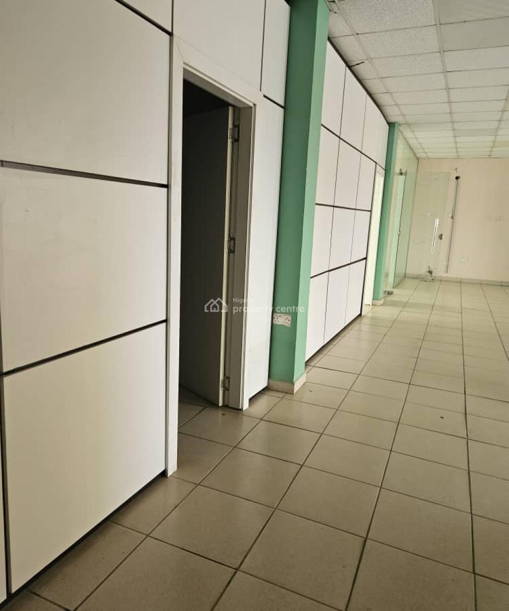 350sqm Open Plan Office Space, Mabushi, Abuja, Plaza / Complex / Mall for Rent