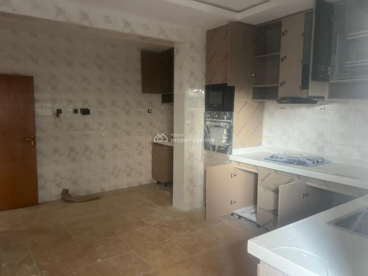 Well Renovated 4 Bedroom Semi-detached Duplex with Bq, Victoria Island (vi), Lagos, Semi-detached Duplex for Rent