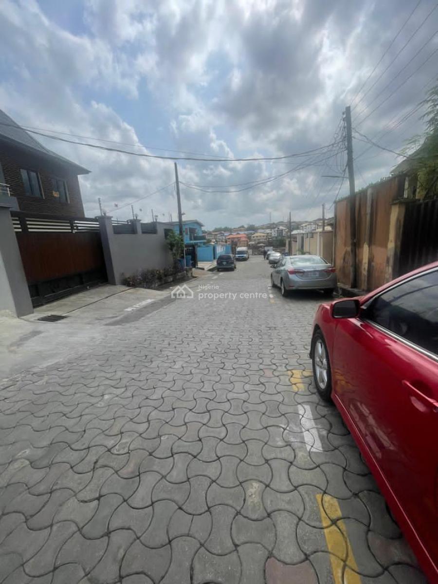 Lovely and Spacious 2 Bedroom Flat Apartment, Omole Phase 2, Olowora, Magodo, Lagos, Flat / Apartment for Rent