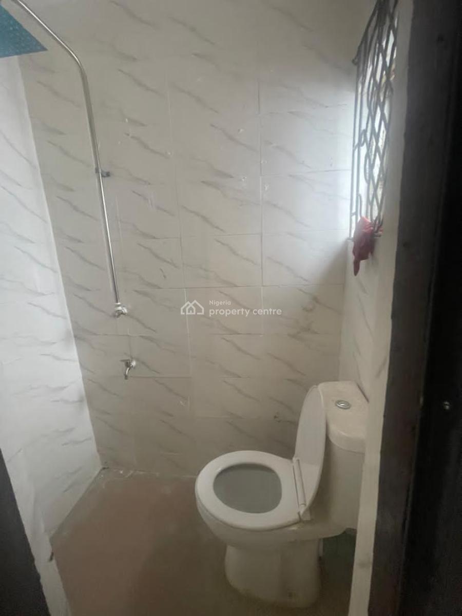Lovely and Spacious 2 Bedroom Flat Apartment, Omole Phase 2, Olowora, Magodo, Lagos, Flat / Apartment for Rent