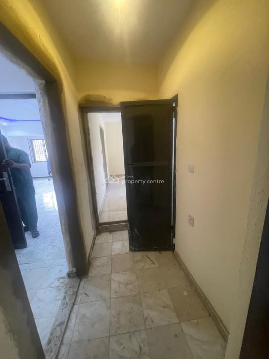 Lovely and Spacious 2 Bedroom Flat Apartment, Omole Phase 2, Olowora, Magodo, Lagos, Flat / Apartment for Rent