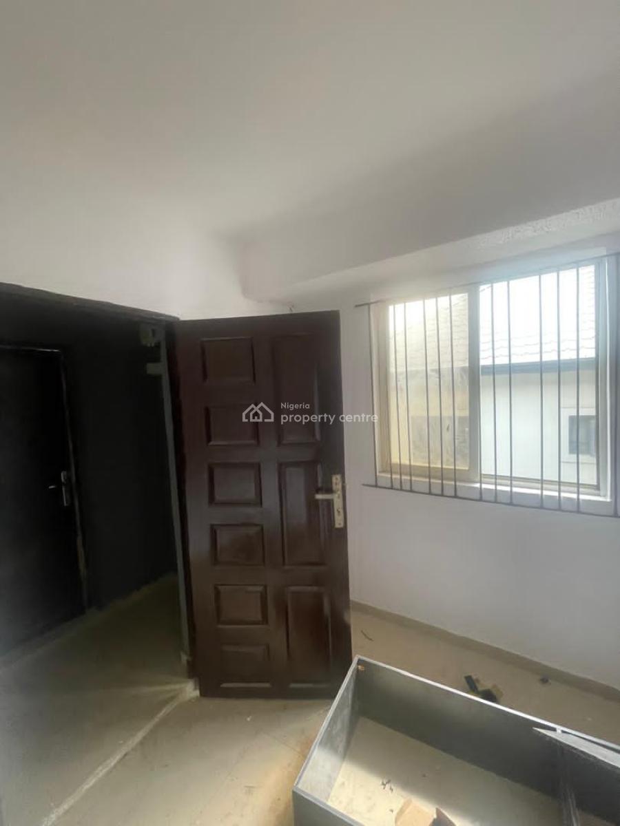Lovely and Spacious 2 Bedroom Flat Apartment, Omole Phase 2, Olowora, Magodo, Lagos, Flat / Apartment for Rent