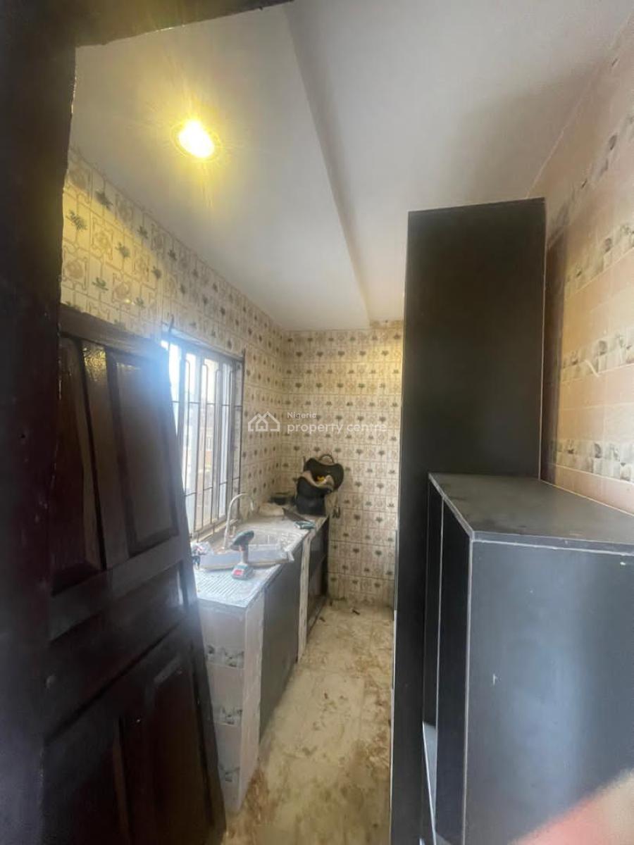 Lovely and Spacious 2 Bedroom Flat Apartment, Omole Phase 2, Olowora, Magodo, Lagos, Flat / Apartment for Rent