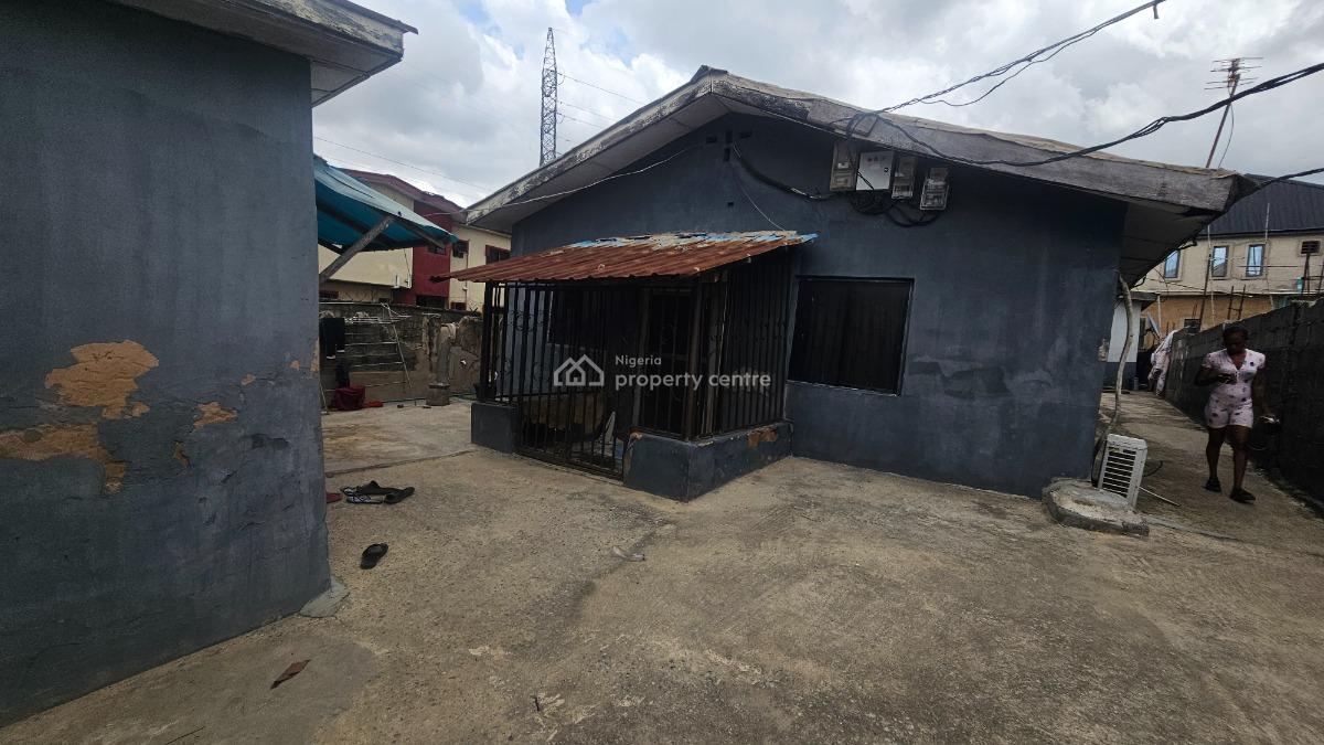 Fully Fenced and Regular Shaped 320sqm Land, Peace Estate, Soluyi, Gbagada, Lagos, Residential Land for Sale