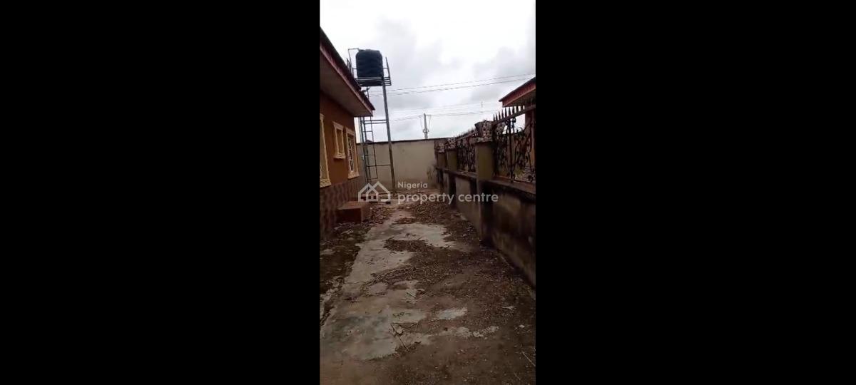 4 Bedroom Bungalow Fenced and Gated, Mowe Town, Ogun, Detached Bungalow for Sale