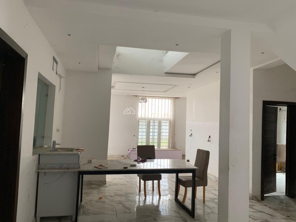 6bedroom Fully Detached House, Magodo, Magodo, Lagos, Detached Duplex for Sale