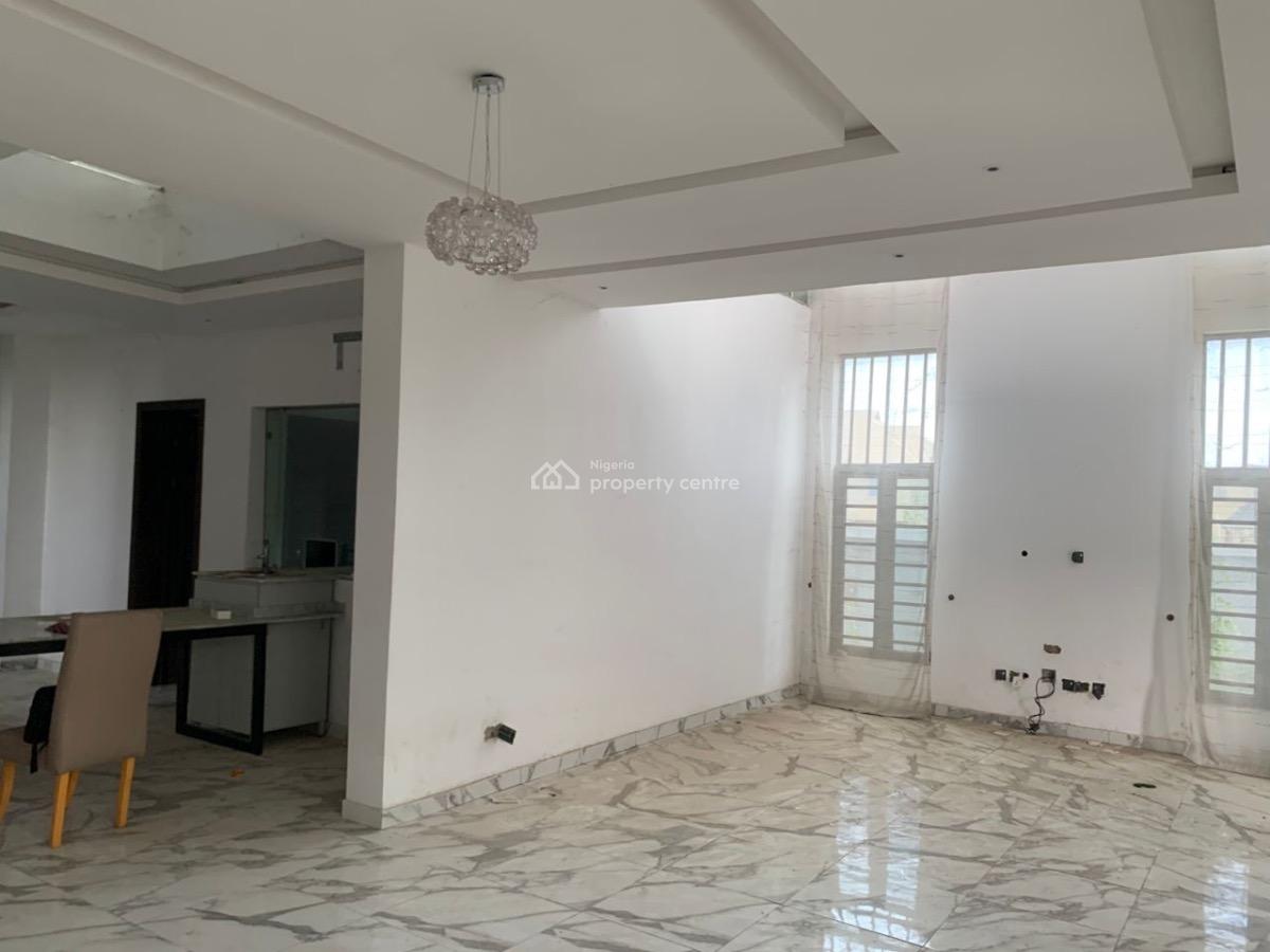 6bedroom Fully Detached House, Magodo, Magodo, Lagos, Detached Duplex for Sale
