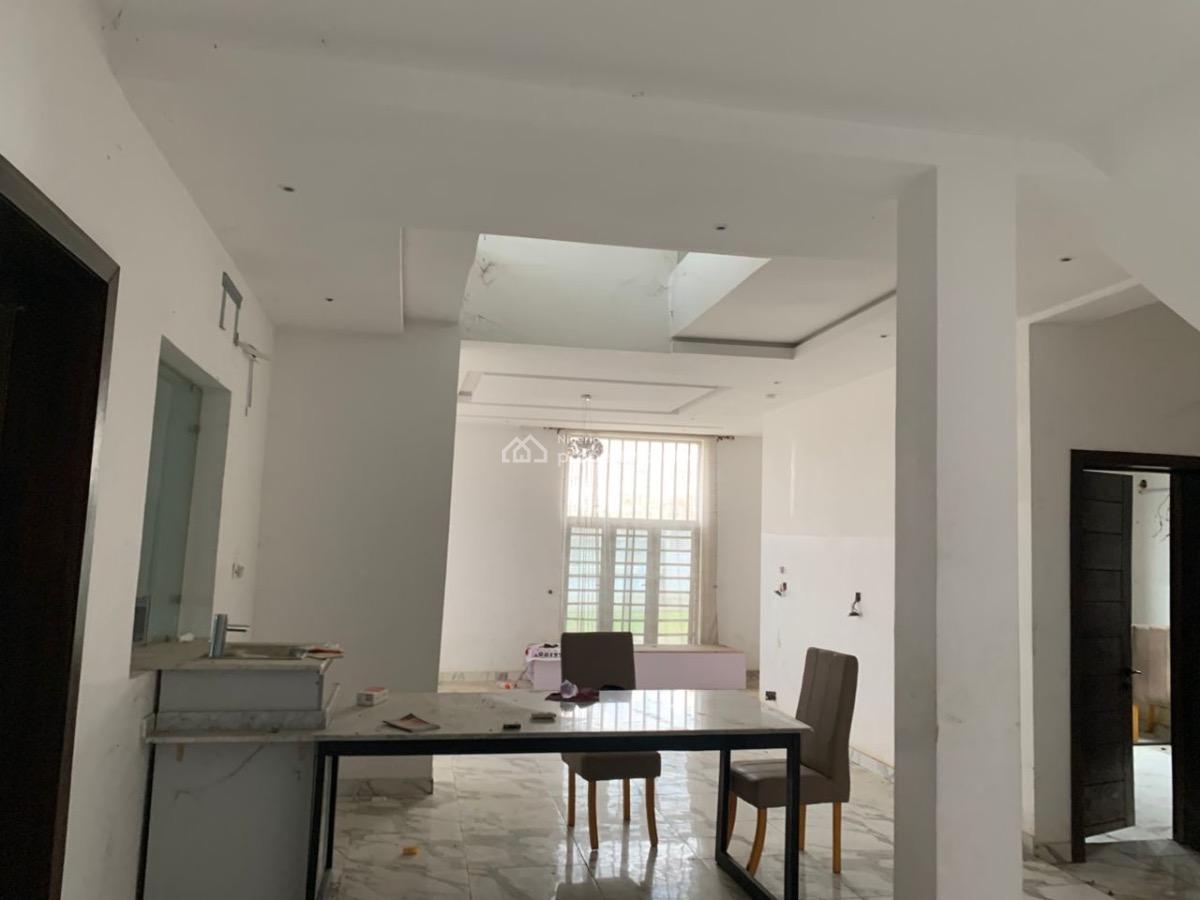 6bedroom Fully Detached House, Magodo, Magodo, Lagos, Detached Duplex for Sale
