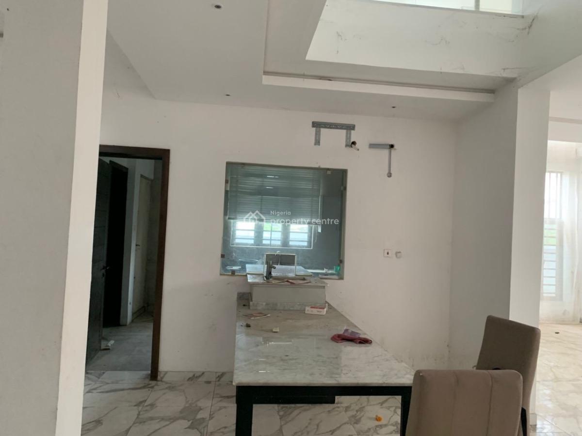 6bedroom Fully Detached House, Magodo, Magodo, Lagos, Detached Duplex for Sale