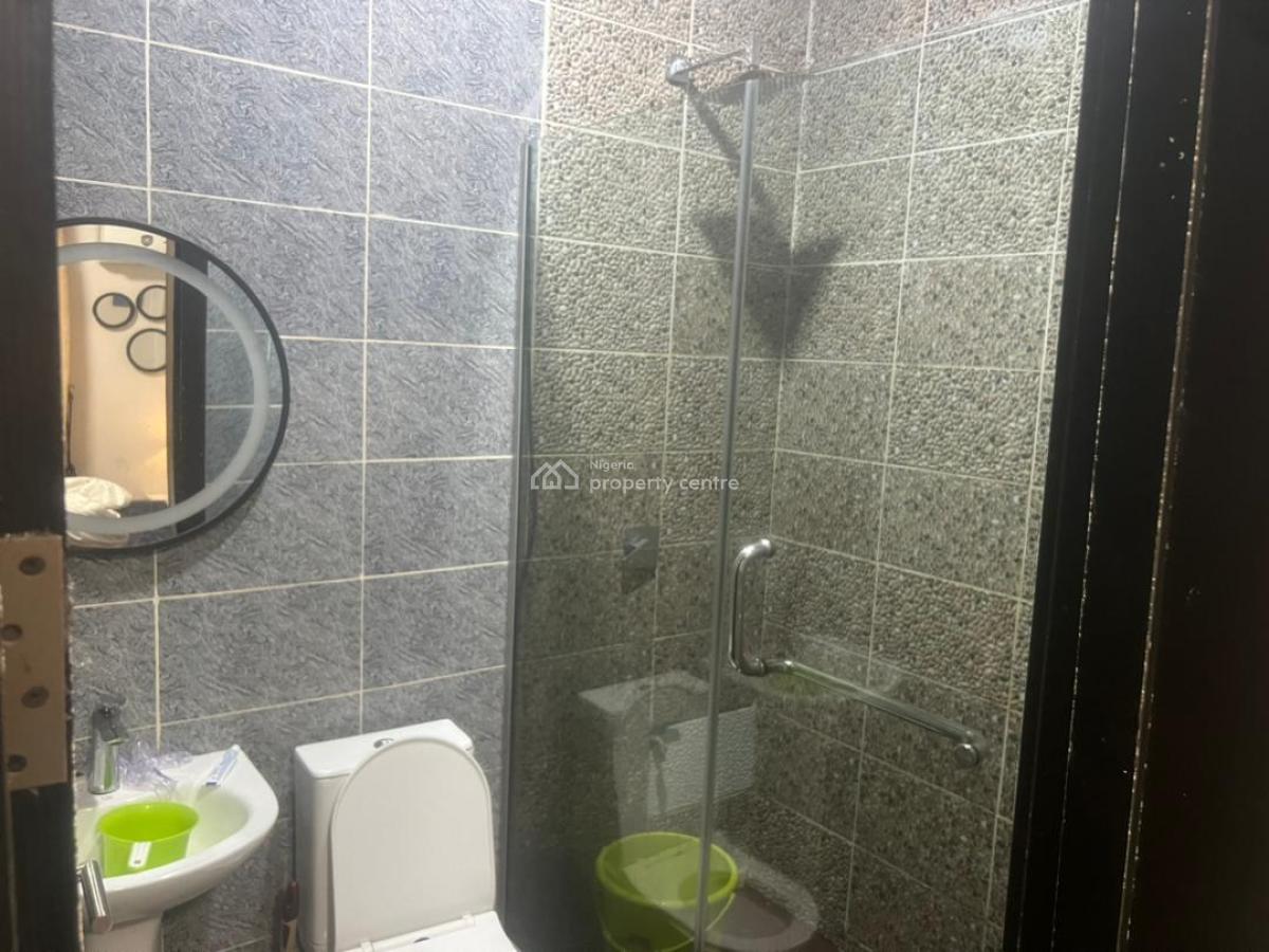 1 Bedroom Apartment, Lekki Phase 1, Lekki, Lagos, Mini Flat (room and Parlour) for Rent