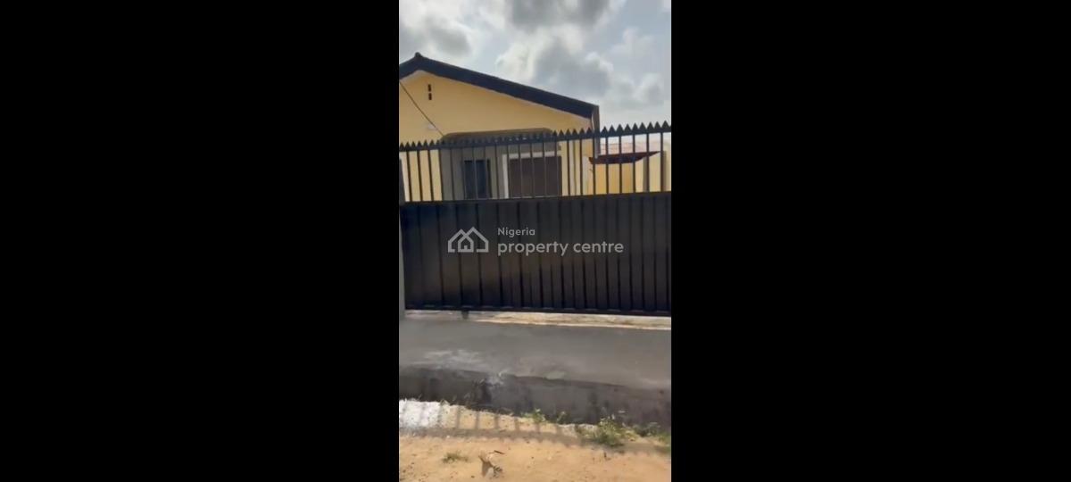 3 Bedroom Flat Bungalow Available at Hearty Street, Mowe Town, Mowe Town, Ogun, Detached Bungalow for Sale