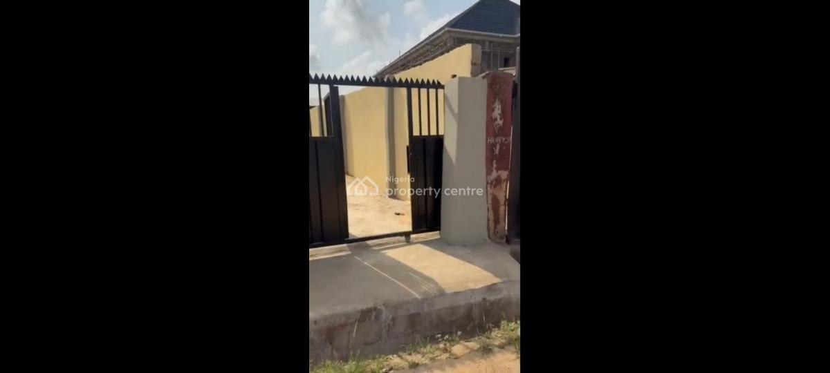 3 Bedroom Flat Bungalow Available at Hearty Street, Mowe Town, Mowe Town, Ogun, Detached Bungalow for Sale