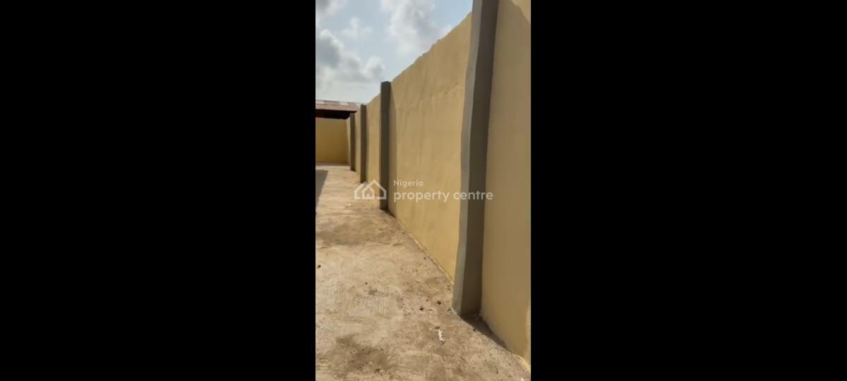 3 Bedroom Flat Bungalow Available at Hearty Street, Mowe Town, Mowe Town, Ogun, Detached Bungalow for Sale